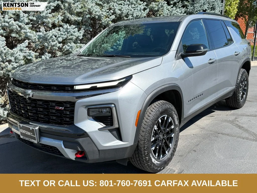 Used 2025 Gray Chevrolet Z71 image 3