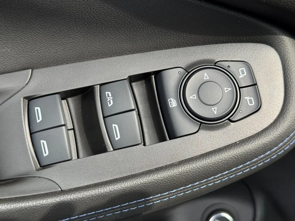 Used 2025 Summit White Buick Sport Touring image 19