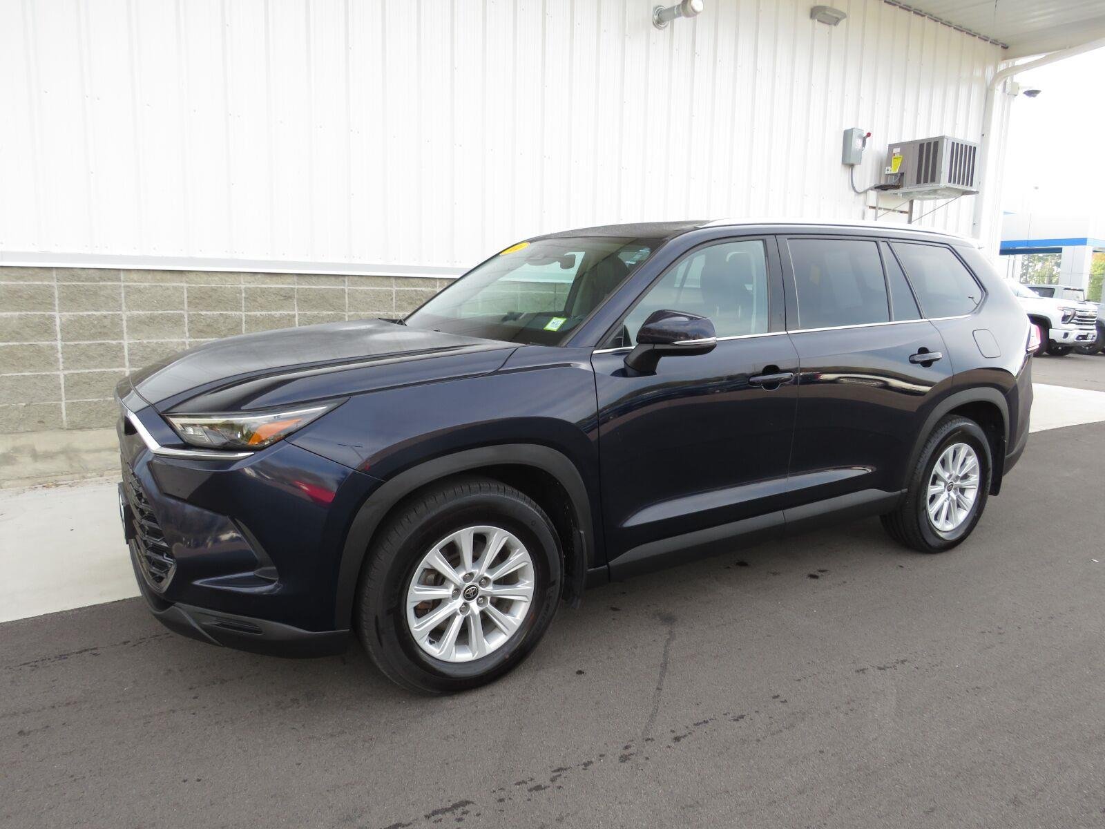 Used 2024 Blueprint Toyota XLE image 14