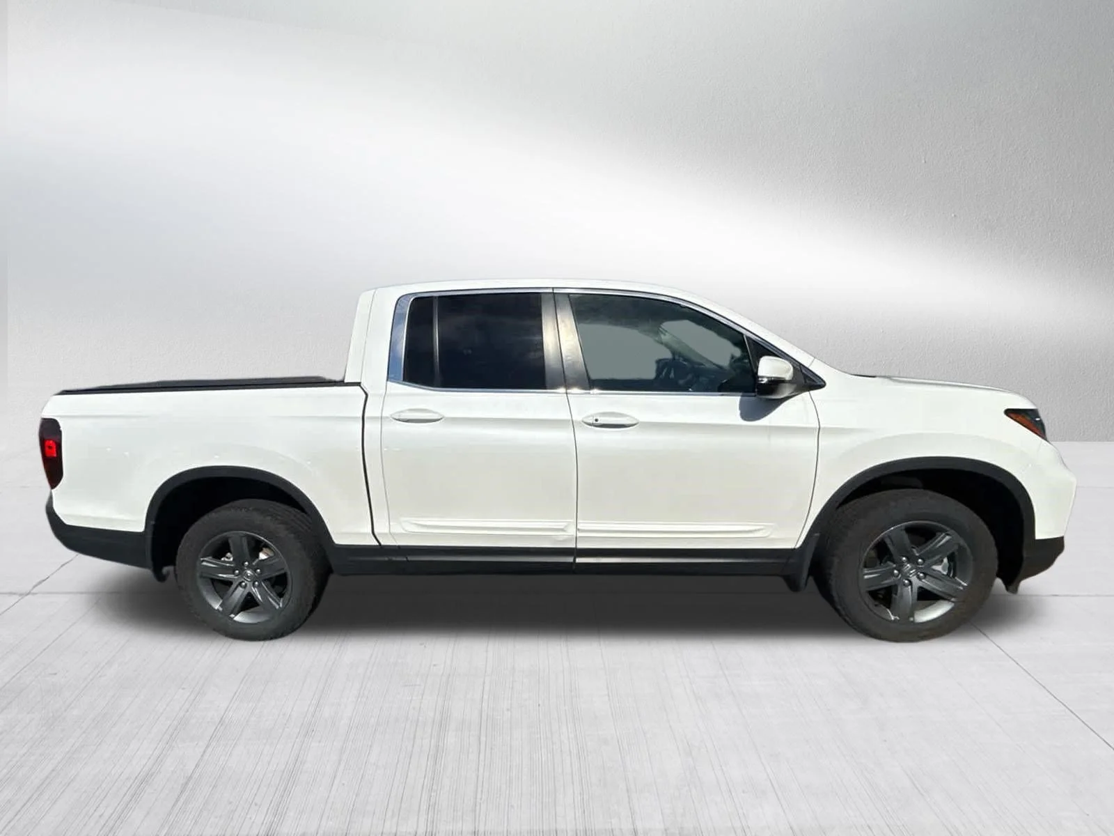 Used 2023 Platinum White Pearl Honda RTL image 8
