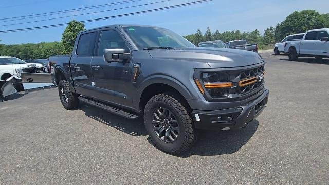 New 2026 Carbonized Gray Metallic Ford Tremor® image 35