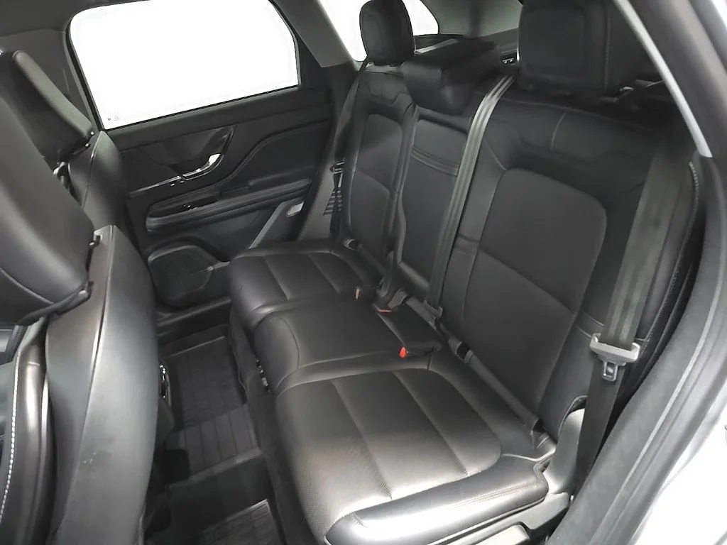 Used 2022 Radiance Metallic Lincoln Standard image 37