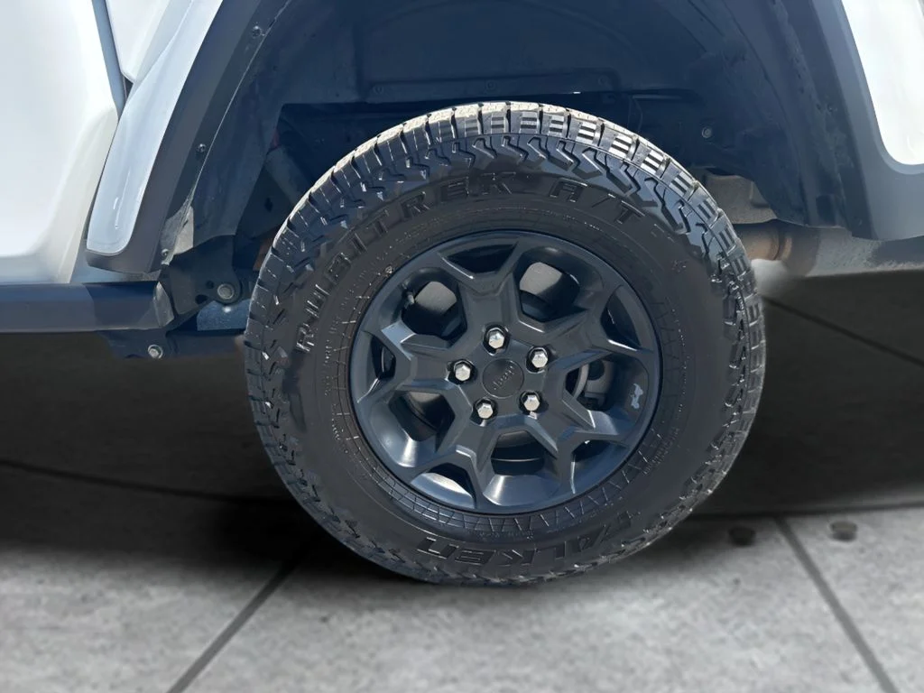Used 2021 White Jeep Willys image 36