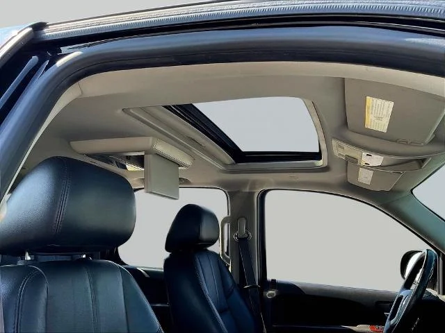 Used 2014 Black Chevrolet  image 31