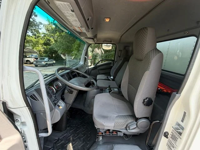 Used 2020 White Chevrolet Base image 11