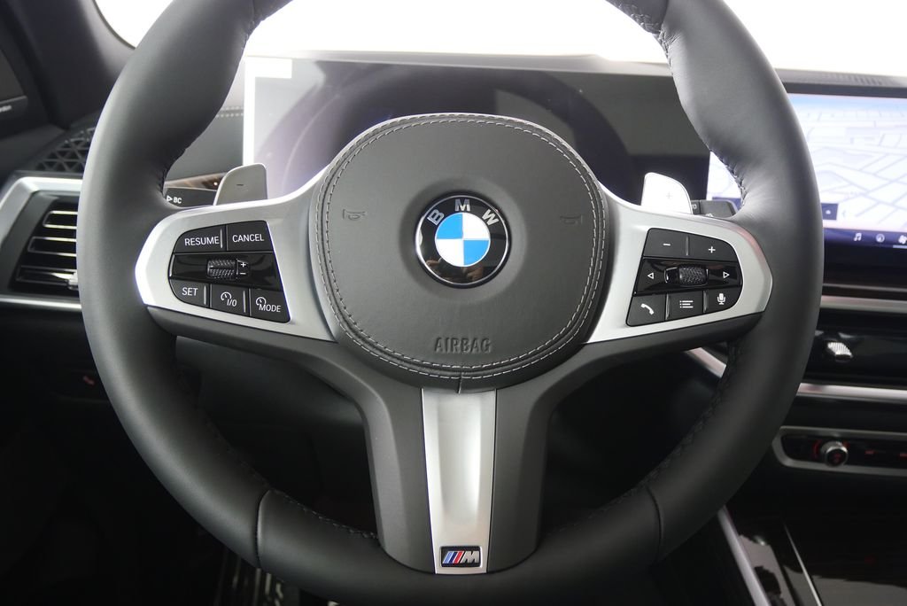 Used 2026 Mineral White Metallic BMW xDrive40i image 20