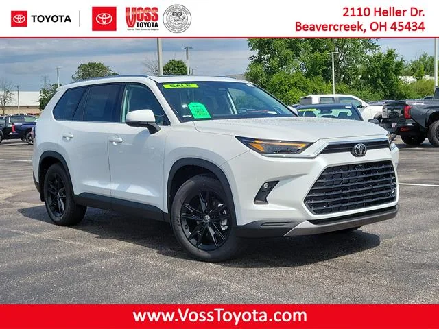 New 2026 Wind Chill Pearl Toyota Platinum image 31