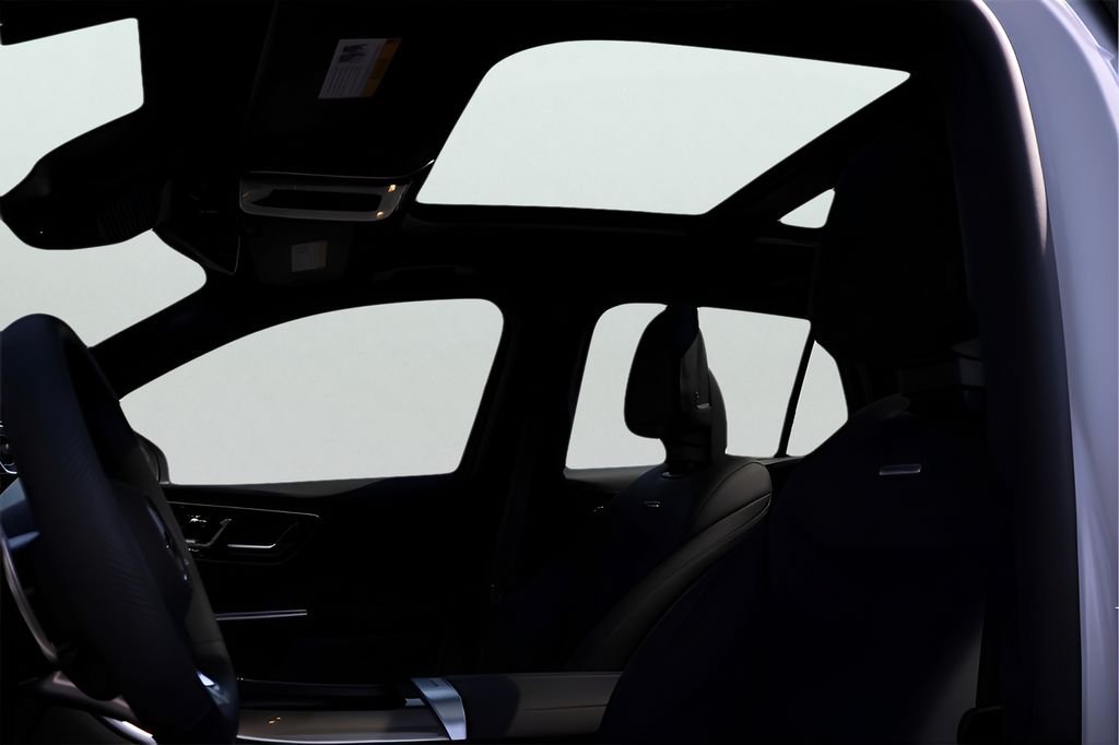 2025 Mercedes-Benz GLC AMG GLC63 S - Photo 85