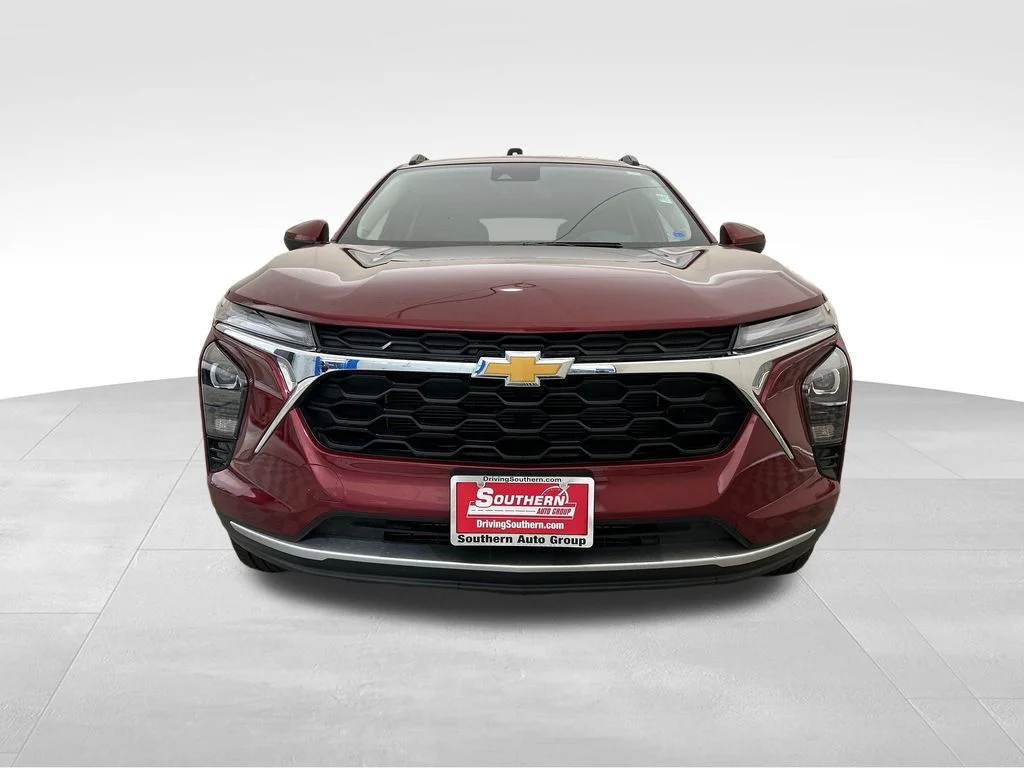 Used 2025 Red Chevrolet LT image 9