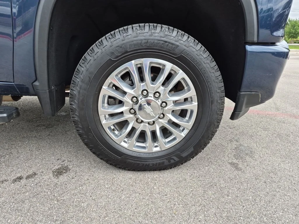 Used 2020 Blue Chevrolet High Country image 14