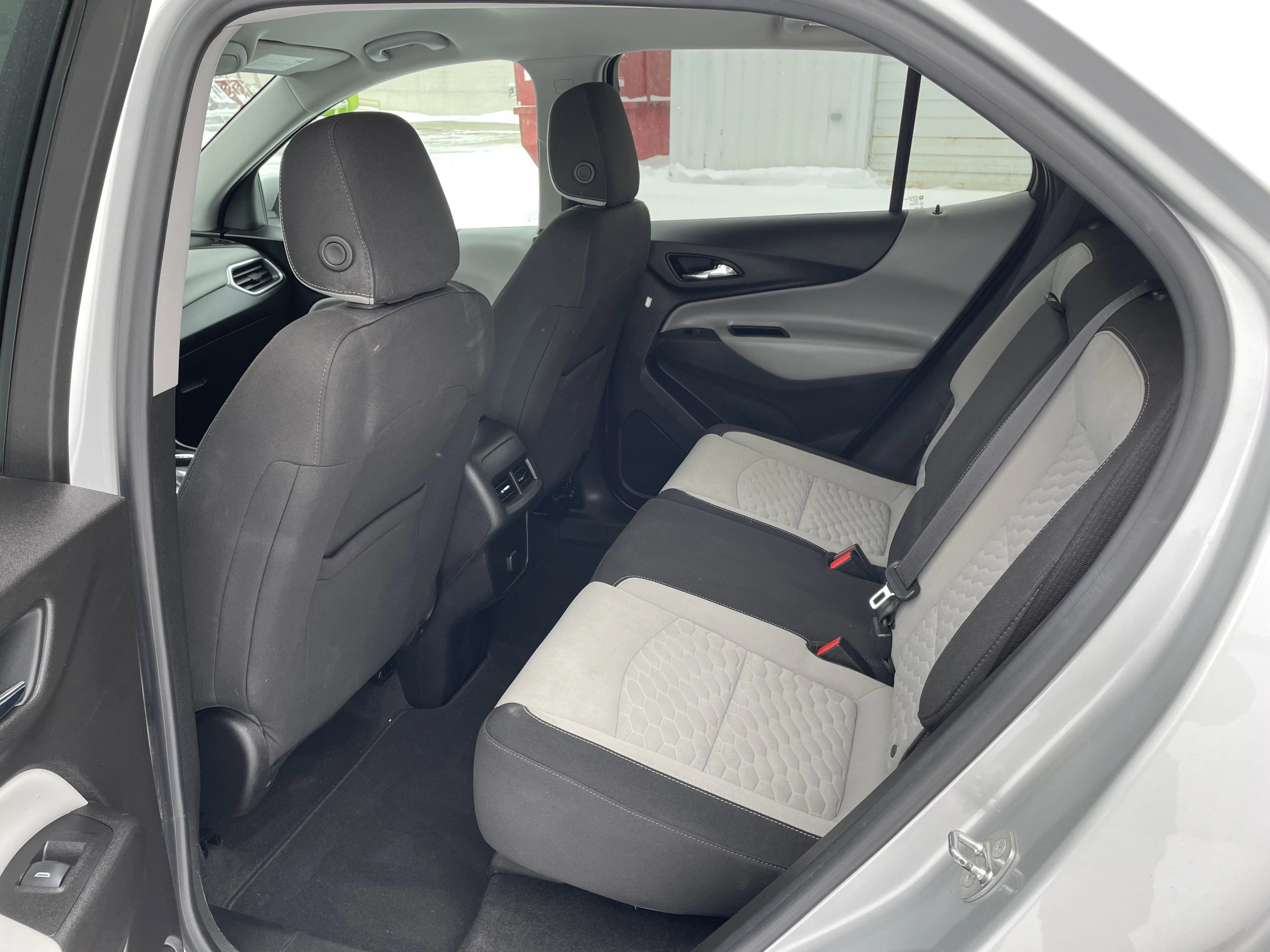 2018 Chevrolet Equinox LT - Photo 10