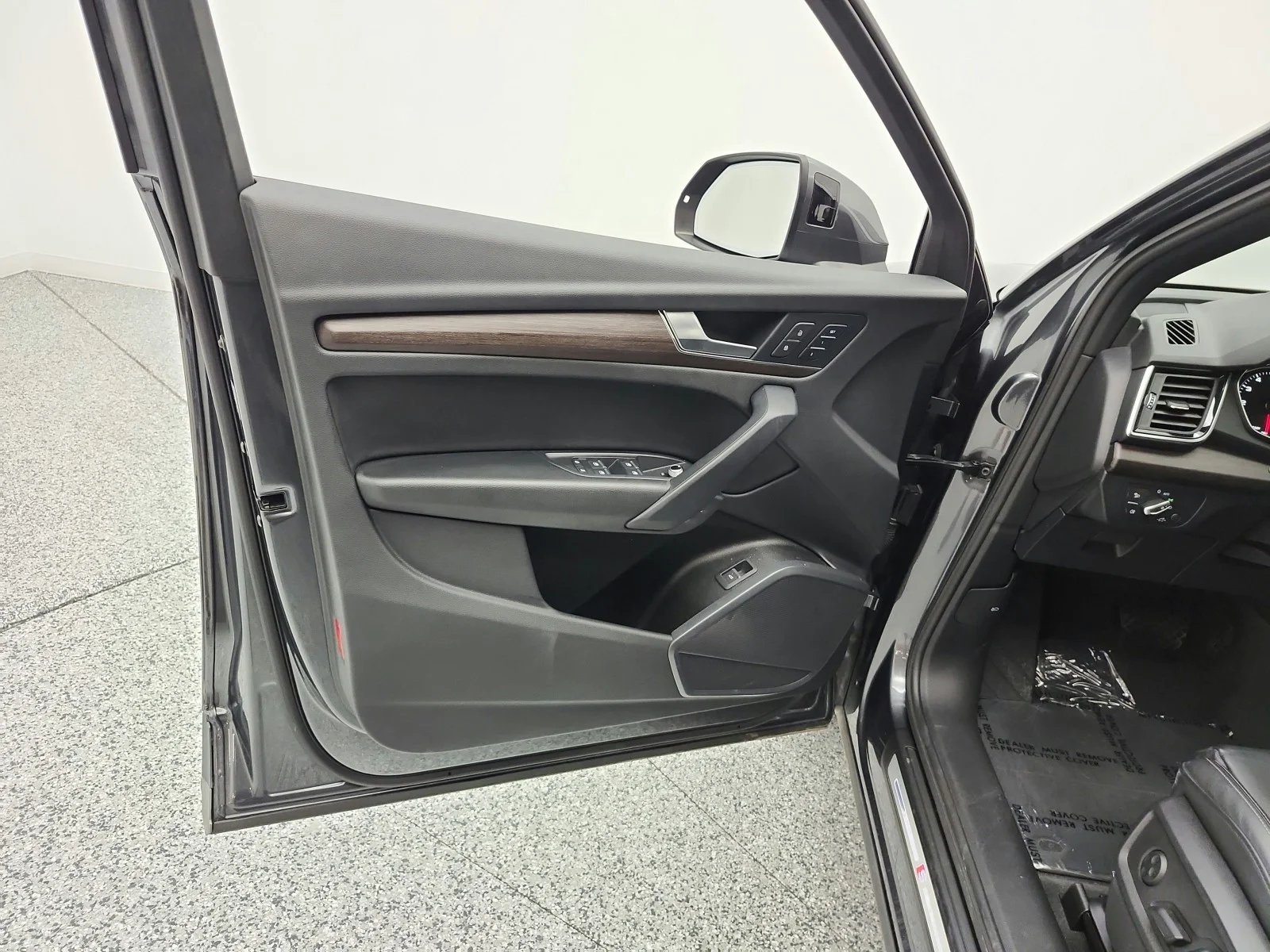 Used 2023 Daytona Gray Pearl Effect Audi S line Premium 45 TFSI quattro image 15