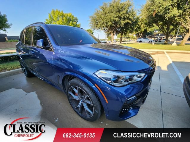 Used 2021 Blue BMW xDrive40i image 1