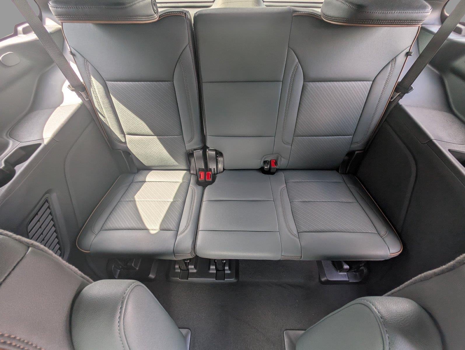 2026 GMC Yukon AT4 - Photo 39