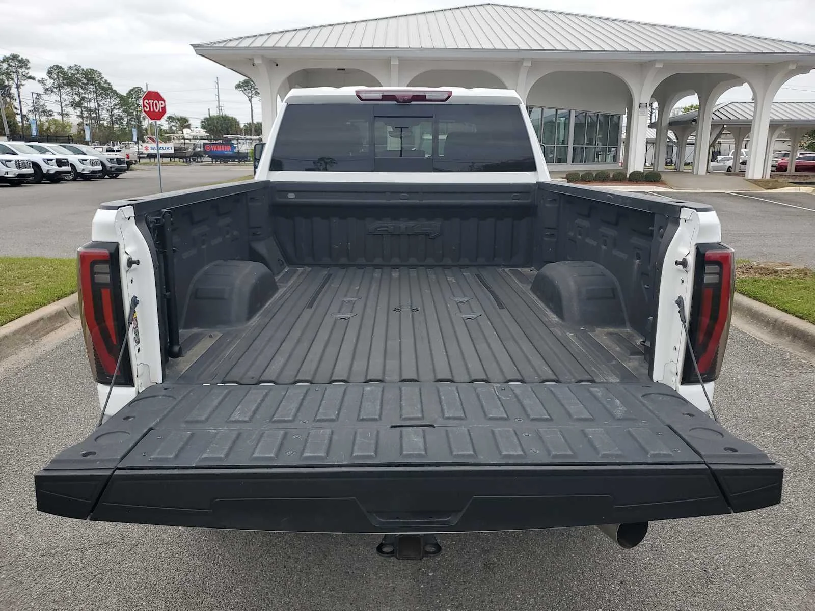 Used 2024 Summit White GMC AT4 image 5