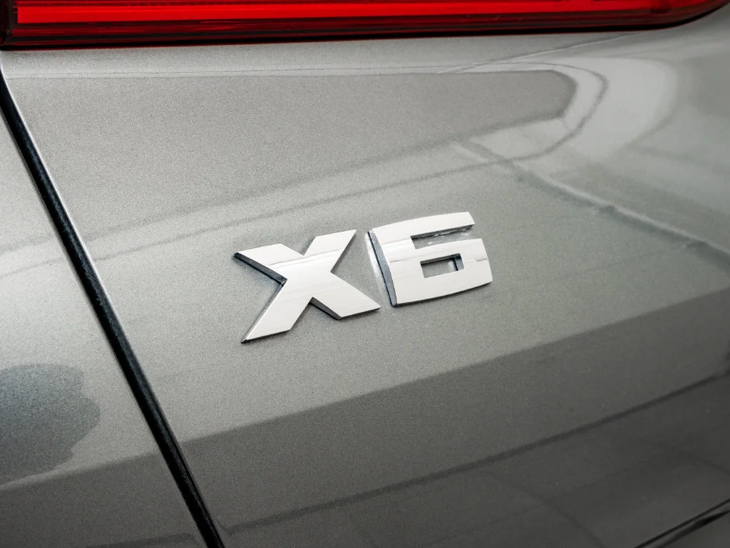 Used 2024 Skyscraper Gray Metallic BMW M60i image 18