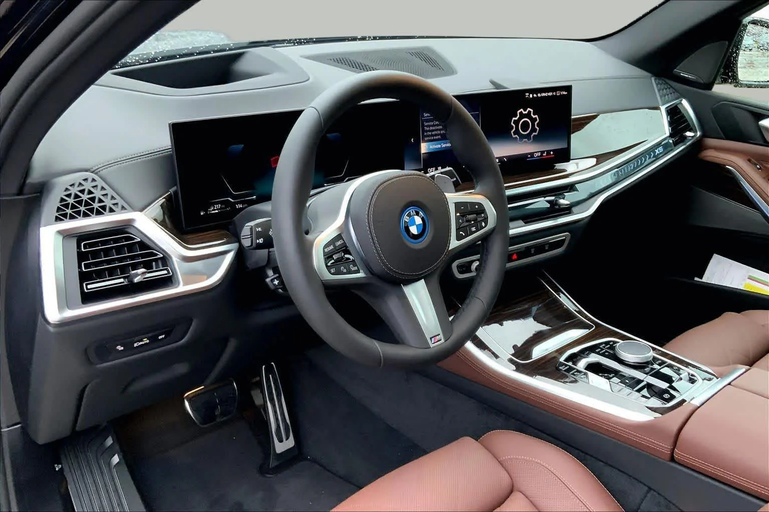New 2026 Carbon Black Metallic BMW xDrive50e image 8