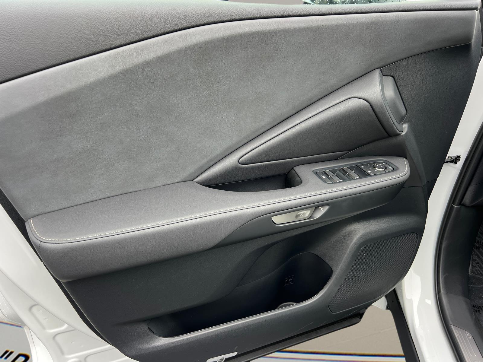 New 2026 Wind Chill Pearl Lexus PREMIUM AWD image 10