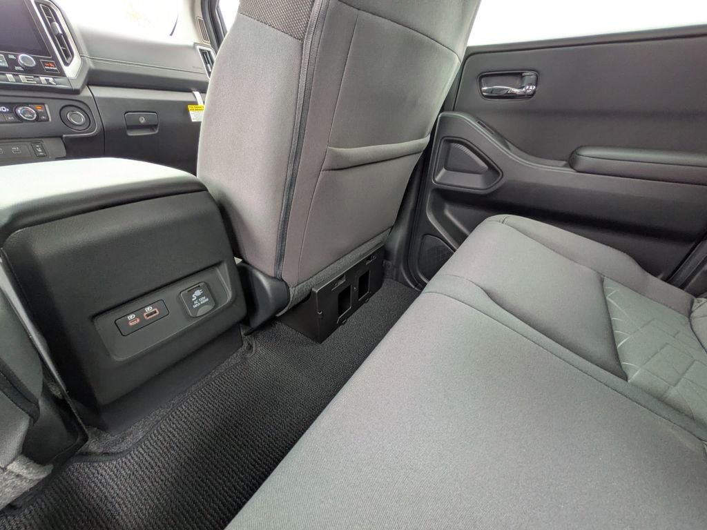 New 2026 Super Black Nissan Crew Cab SV image 30