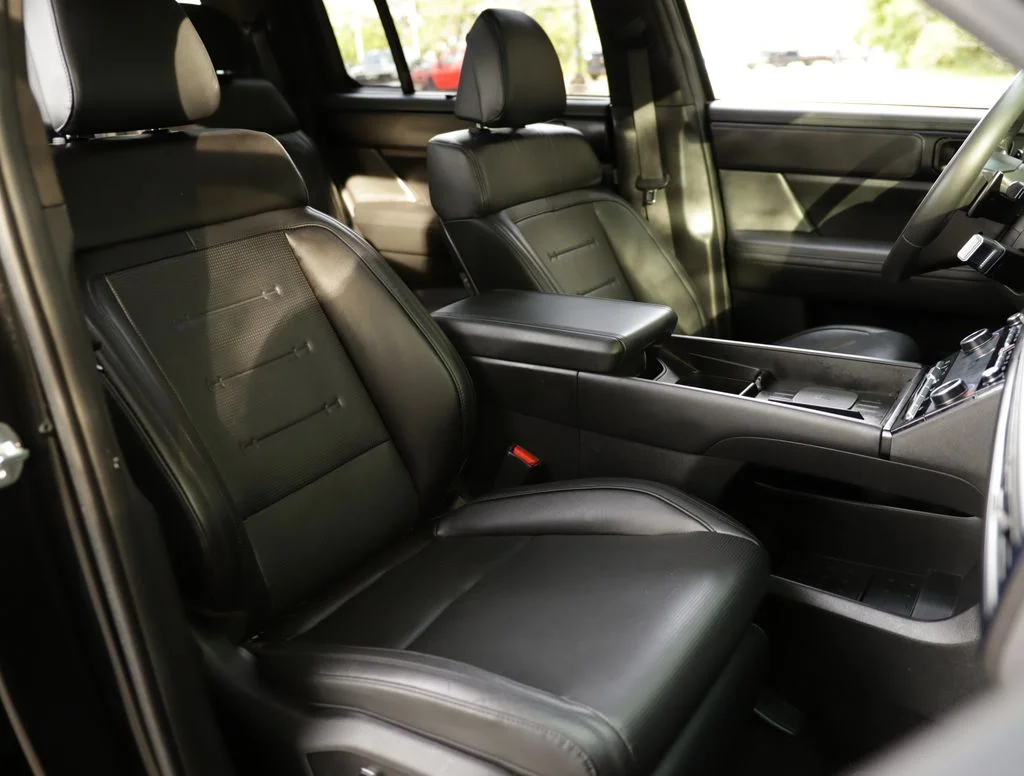 Used 2024 Black Hyundai Calligraphy image 41