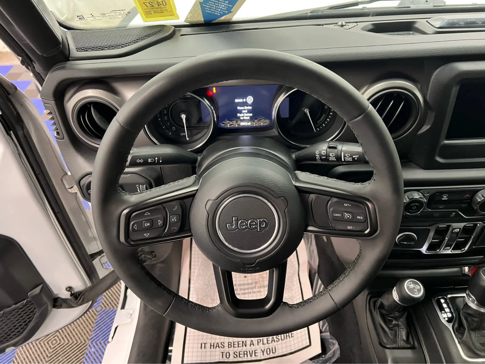 Used 2023 Bright White Clearcoat Jeep  image 17