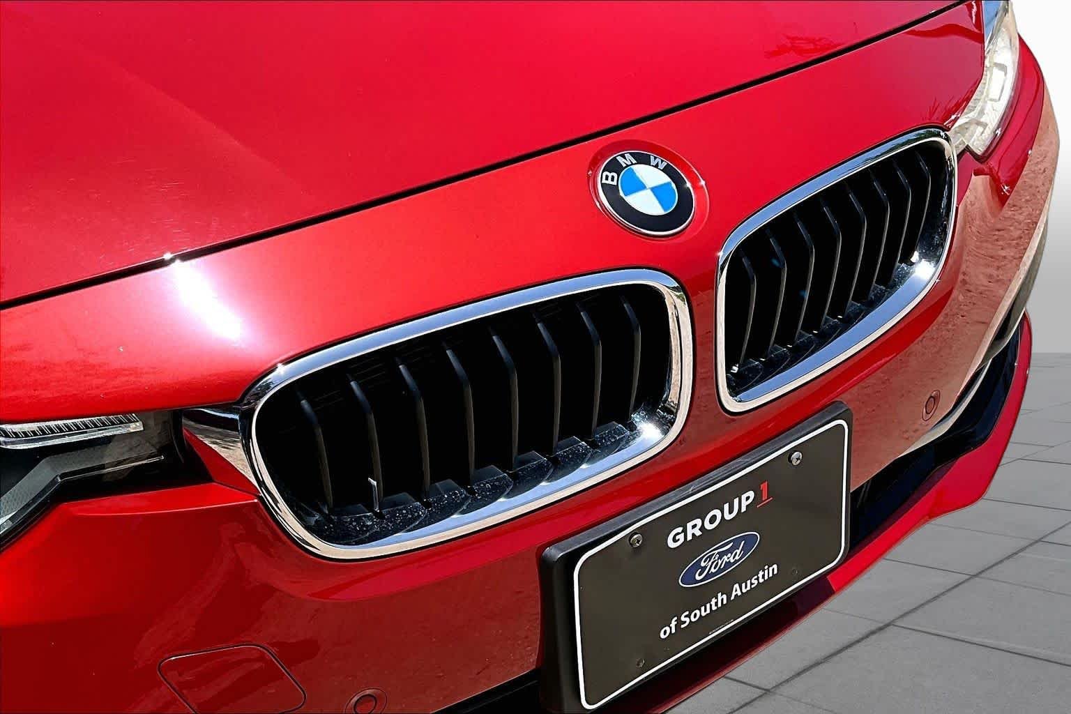Used 2016 Melbourne Red Metallic BMW 328i image 30