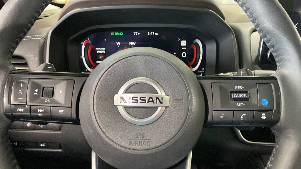 Used 2021 Pearl White Tricoat/Super Black Nissan Platinum image 16