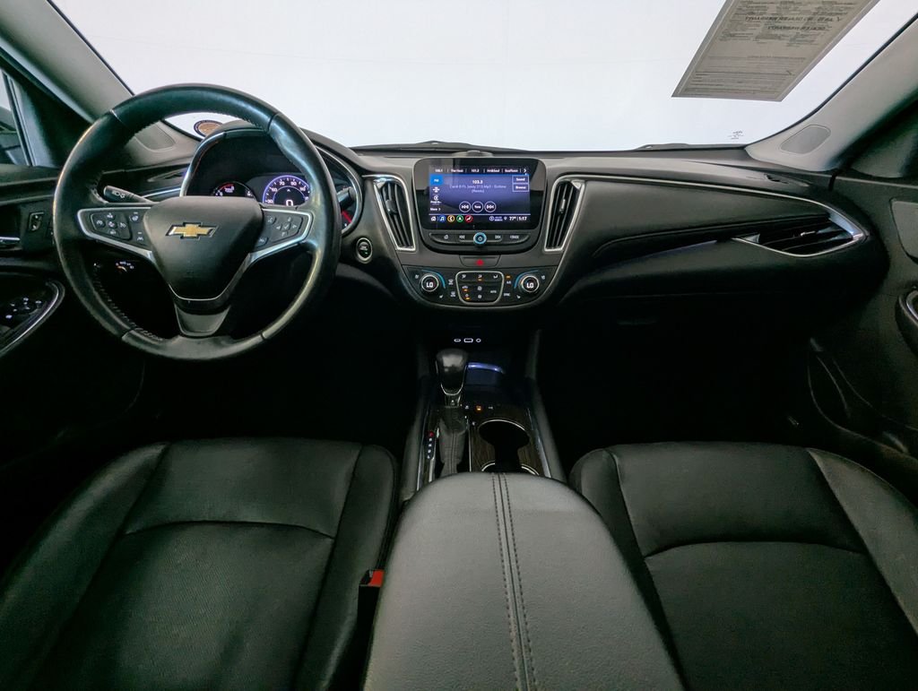 Used 2022 Ash Chevrolet Premier image 6