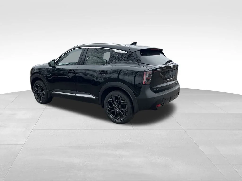 2025 Nissan Kicks SR AWD - Photo 2