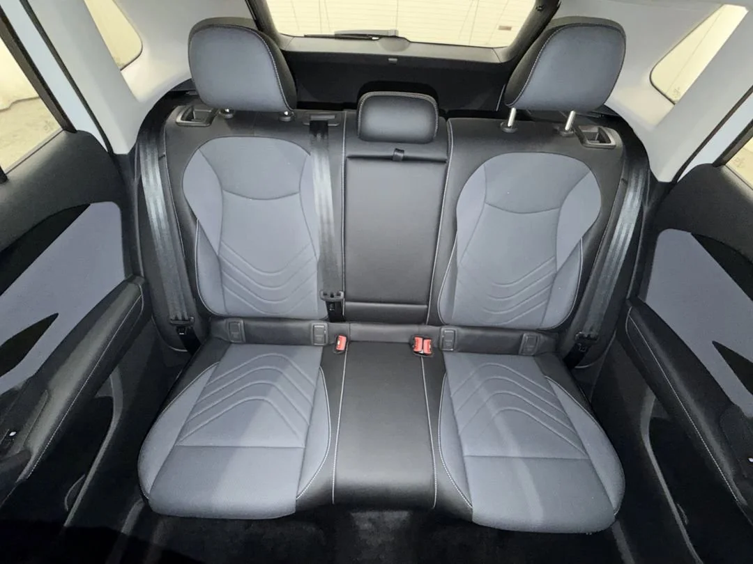 New 2026 Pure White Volkswagen SE image 21