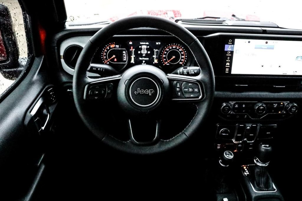 2025 Jeep Wrangler 4-Door Willys - Photo 23