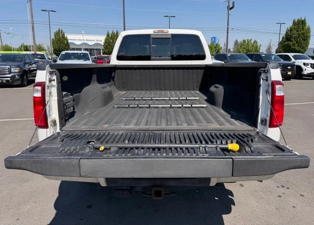 Used 2012 White Platinum Clearcoat Metallic Ford Lariat image 15
