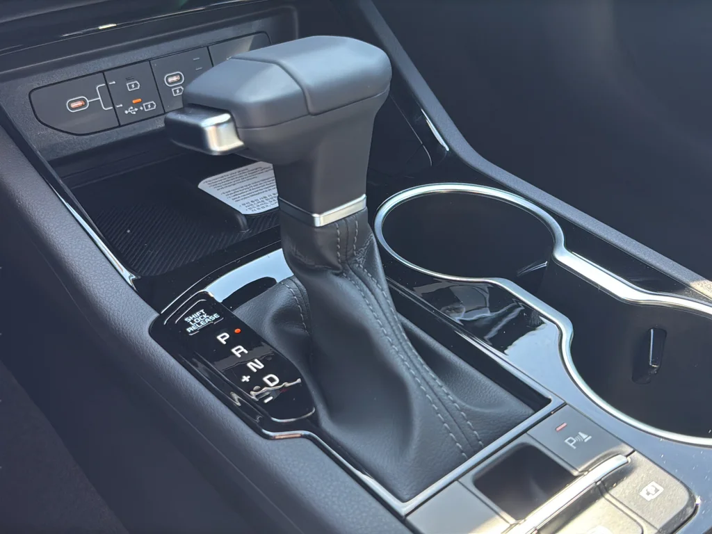 New 2026 Aurora Black Pearl Kia GT-Line image 23