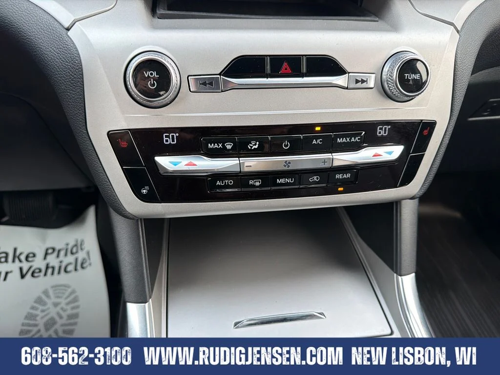 Used 2021 Gray Ford XLT image 17