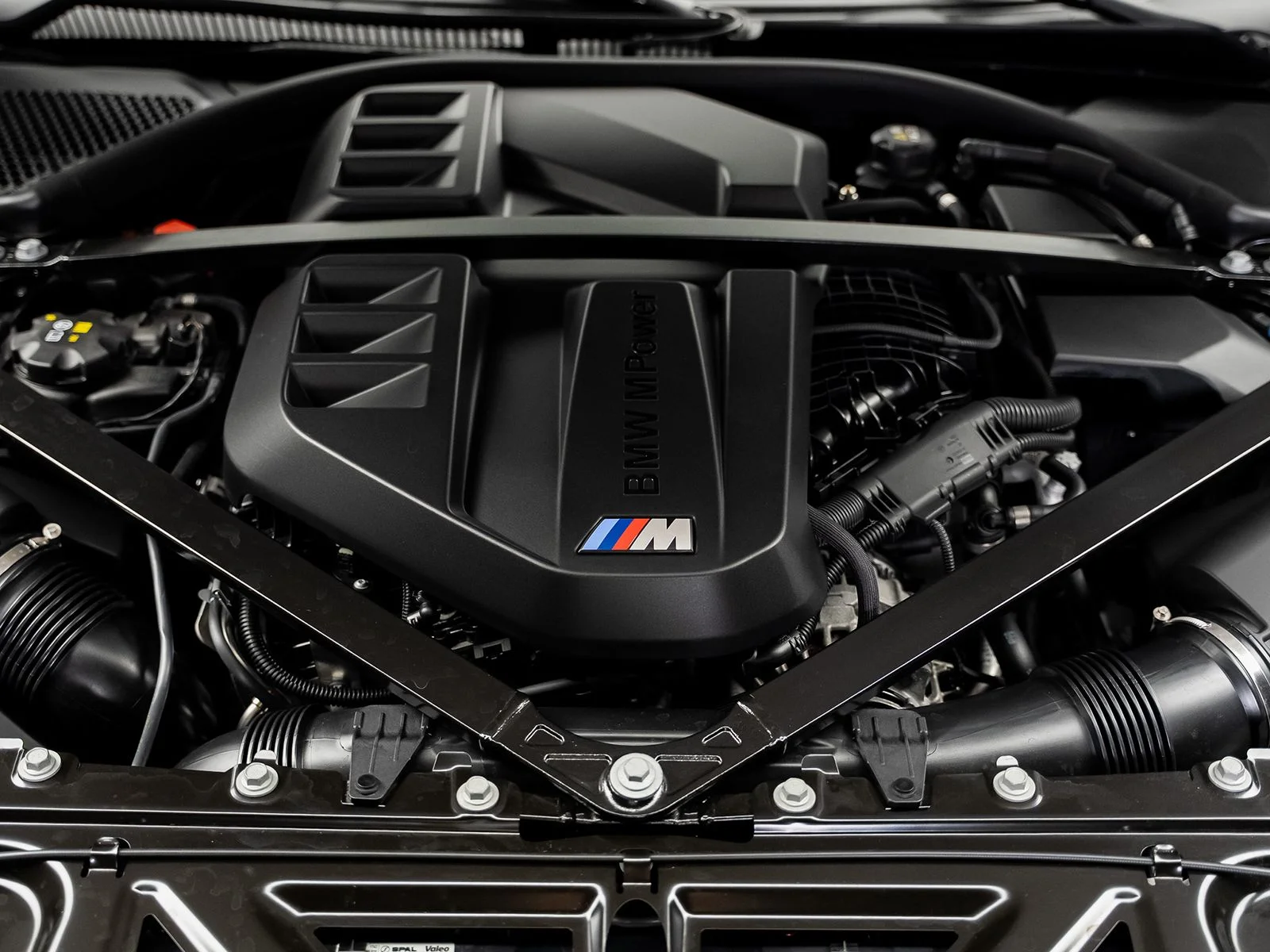 Used 2025 White BMW Competition image 72