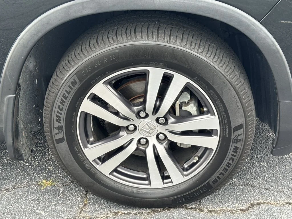 Used 2018 Beige Honda EX image 12