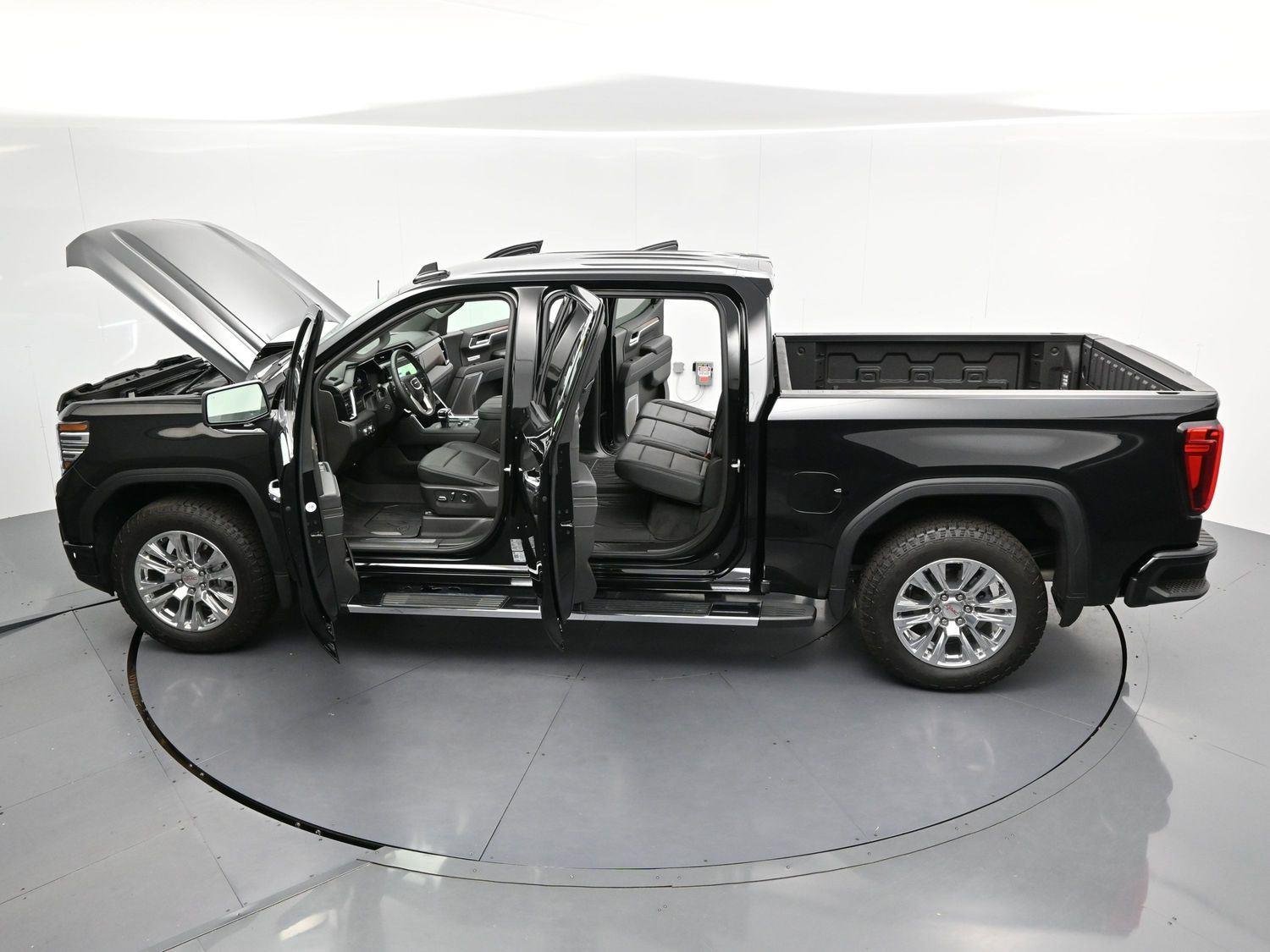 Used 2025 Onyx Black GMC Denali image 46