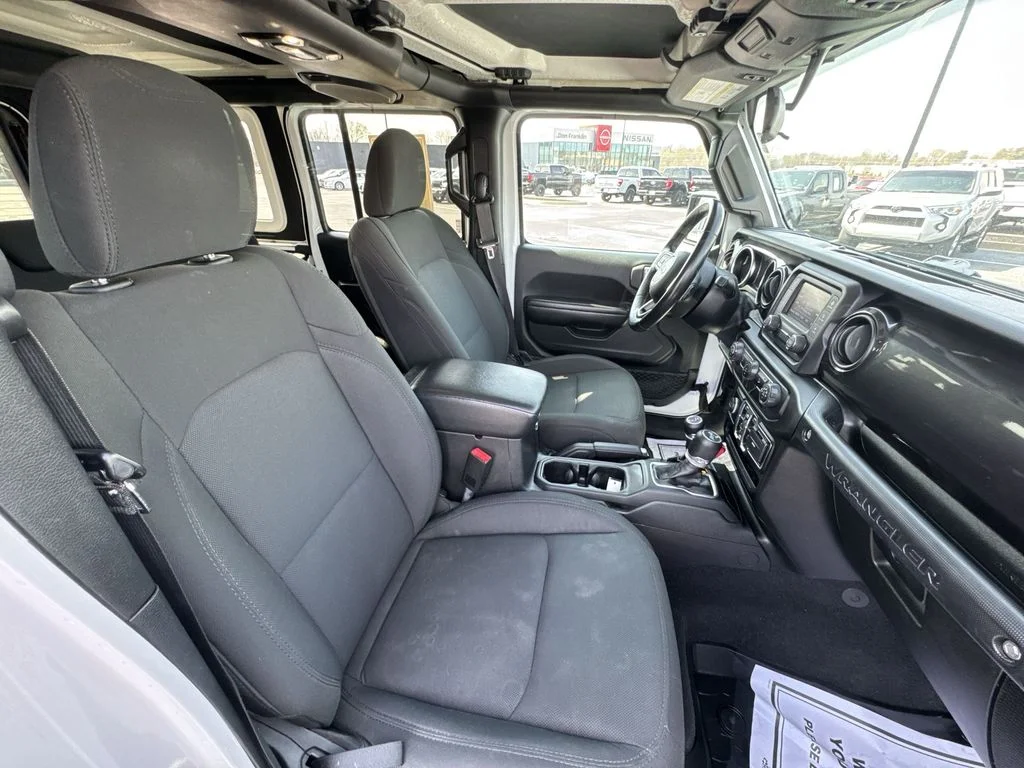 Used 2020 White Jeep Unlimited Sport Altitude image 24