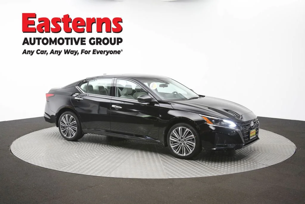 Used 2024 Black Nissan 2.5 SL image 48