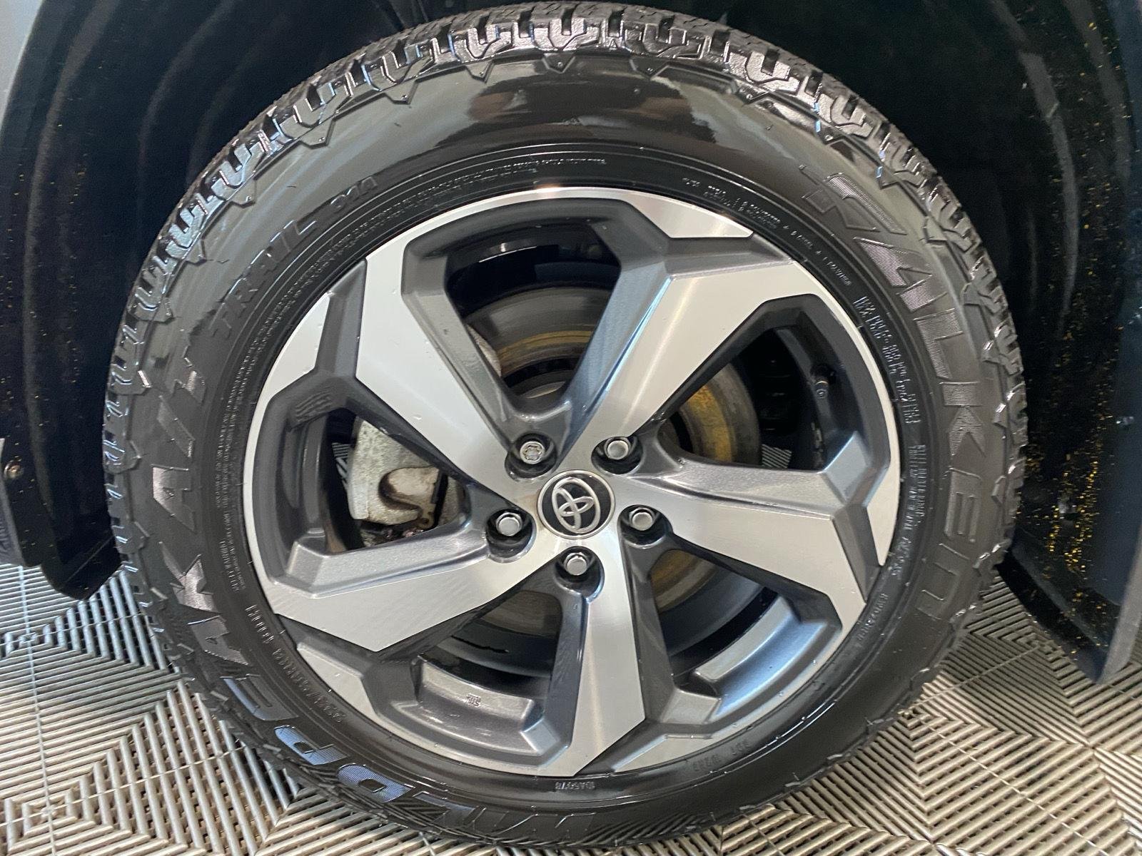 Certified Used 2024 Blueprint Toyota SE image 17