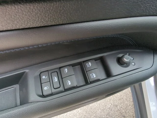 New 2026 Silver Jeep Latitude image 12
