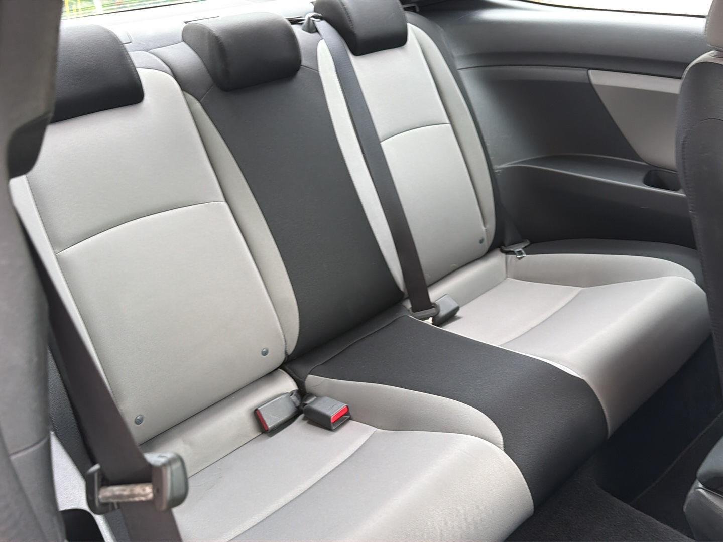 Used 2017  Honda EX-T image 13