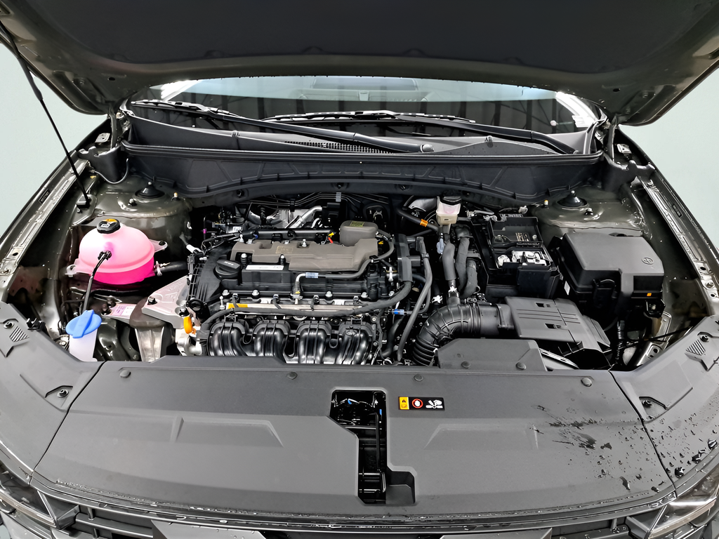 New 2026 Green Hyundai SE image 18