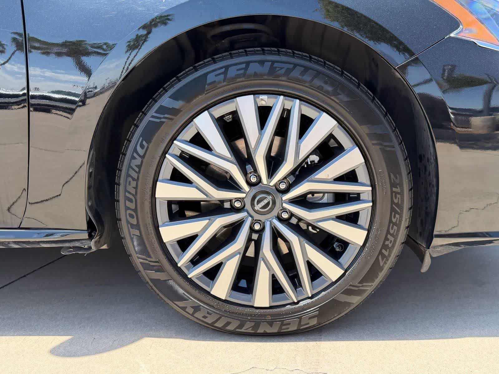 Certified Used 2025 Super Black Nissan SV image 8