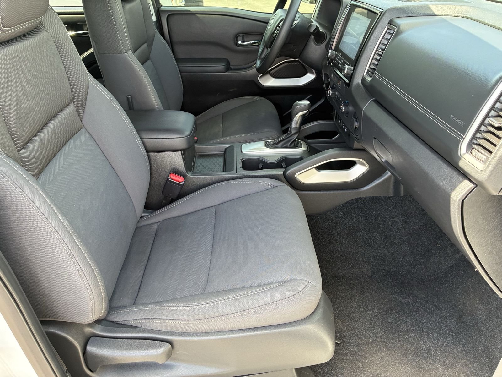 Used 2023 White Nissan SV image 29