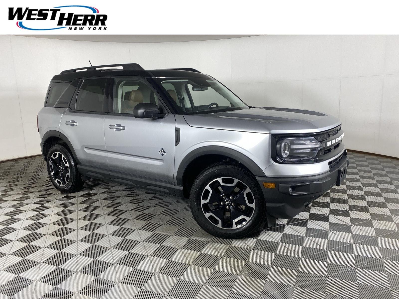 2021 Ford Bronco Sport Outer Banks 4X4's photo