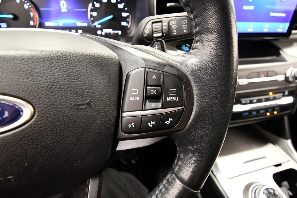 Used 2020 Silver Ford XLT image 21