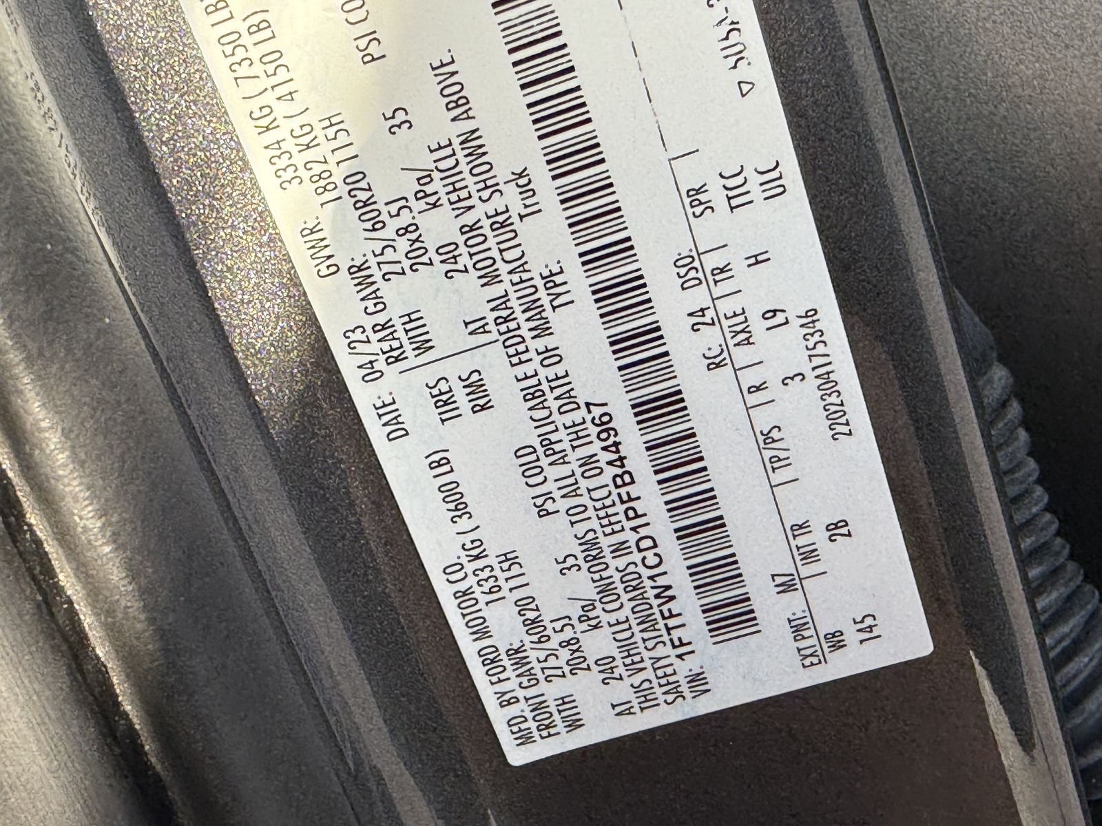 Used 2023 Gray Metallic Ford Lariat image 36