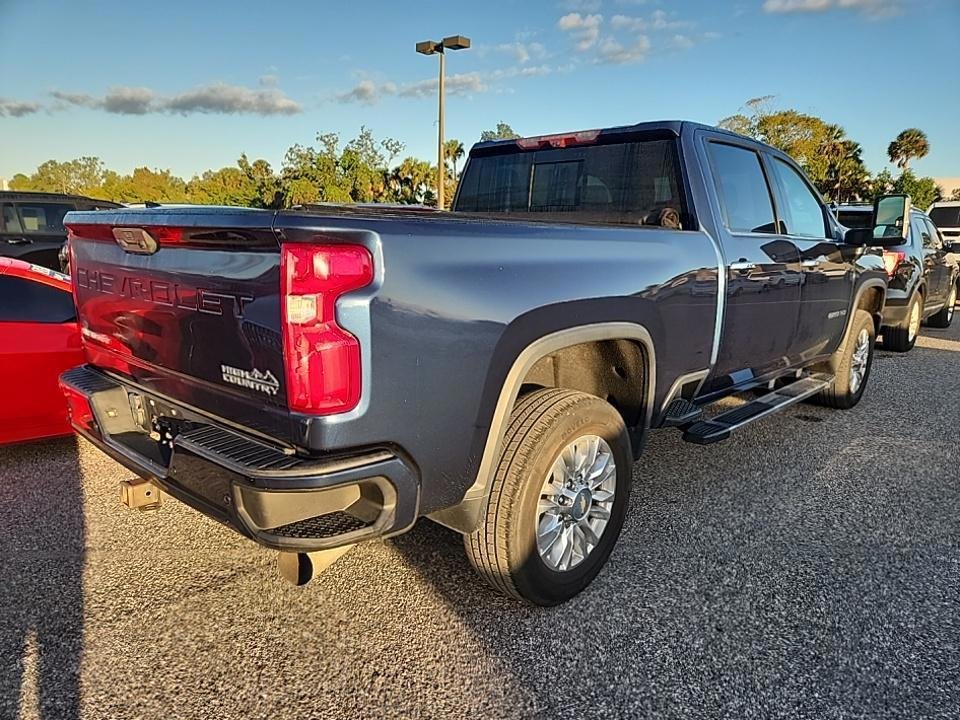 2022 Chevrolet Silverado 2500HD High Country photo 3