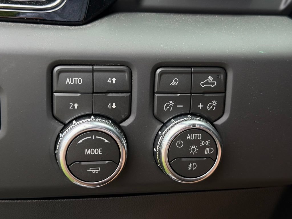 New 2026 Sterling Metallic GMC AT4 image 29